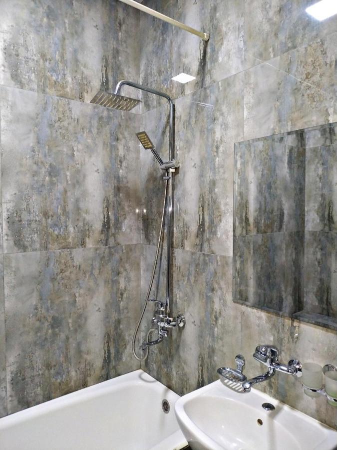 Safar Hotel Tasken Kültér fotó