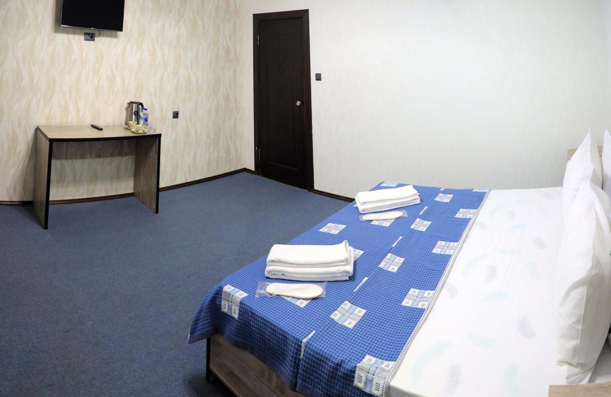 Safar Hotel Tasken Kültér fotó