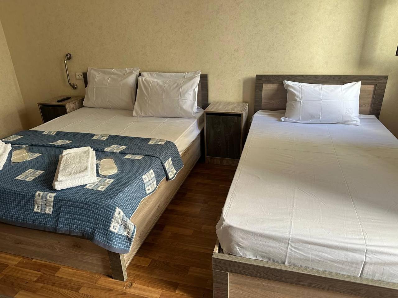 Safar Hotel Tasken Kültér fotó