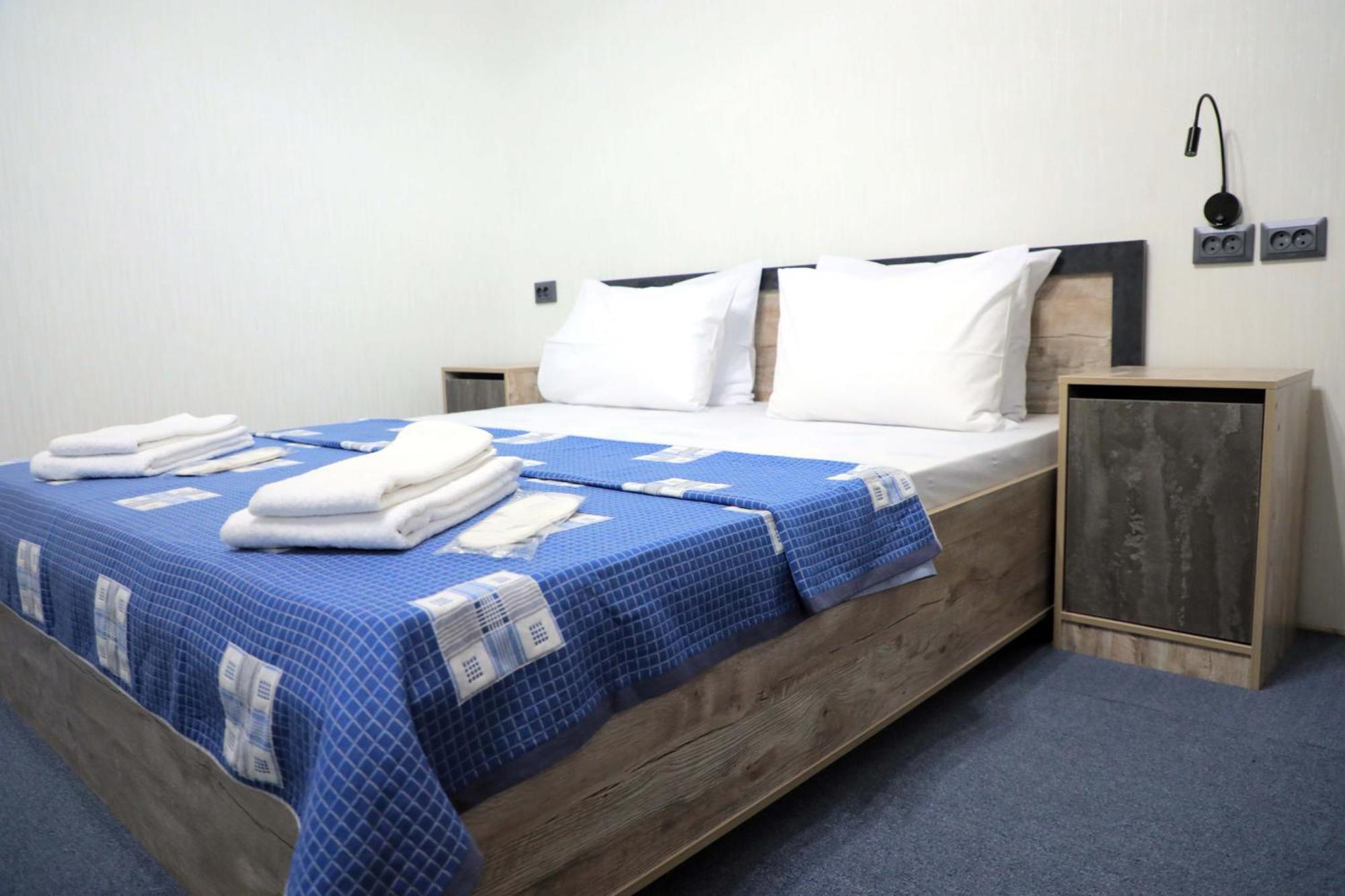 Safar Hotel Tasken Kültér fotó