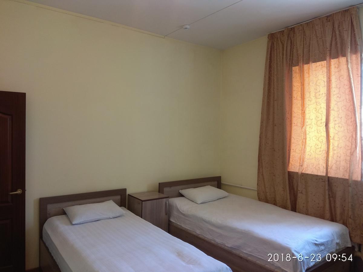 Safar Hotel Tasken Kültér fotó