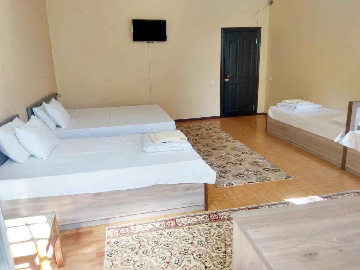 Safar Hotel Tasken Kültér fotó