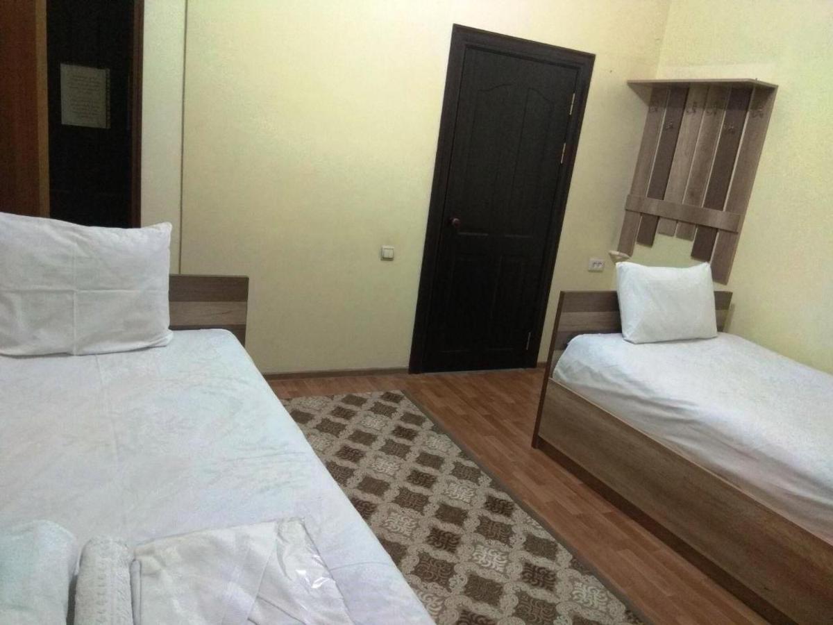Safar Hotel Tasken Kültér fotó